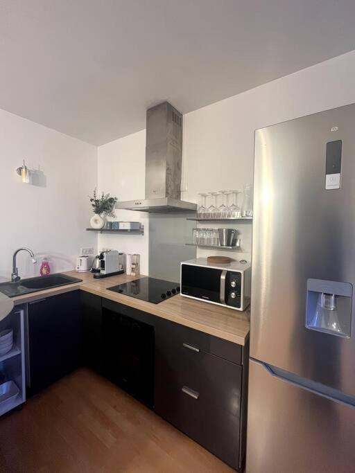 Wondersuite Appartement - Centre Ville Avec Parking Couvert -15Mn De Paris Et 10 Mn De Stade De France, Wifi, Netflix Deuil-la-Barre ภายนอก รูปภาพ