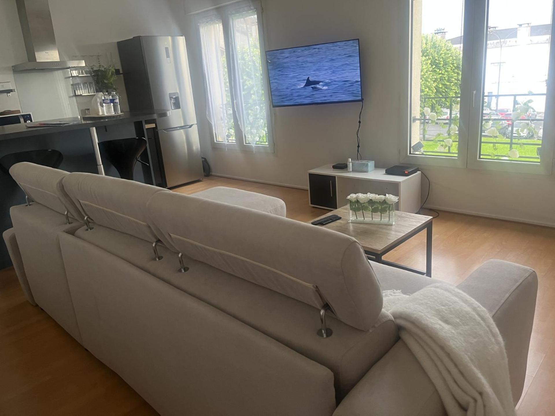 Wondersuite Appartement - Centre Ville Avec Parking Couvert -15Mn De Paris Et 10 Mn De Stade De France, Wifi, Netflix Deuil-la-Barre ภายนอก รูปภาพ